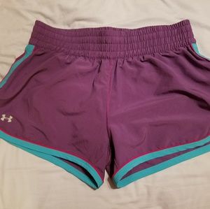 WOMEN'S Under Armour shorts